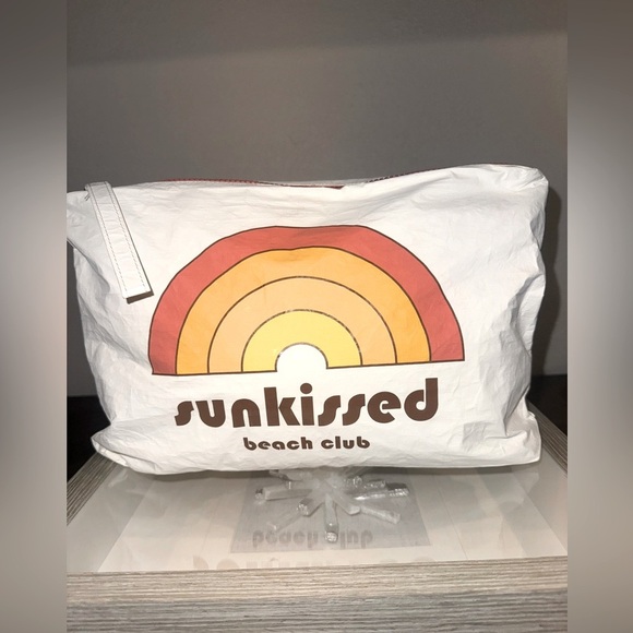 Madewell Sunkissed Beach Club Reversible Make-up/Travel Bag. NWT - Picture 1 of 5